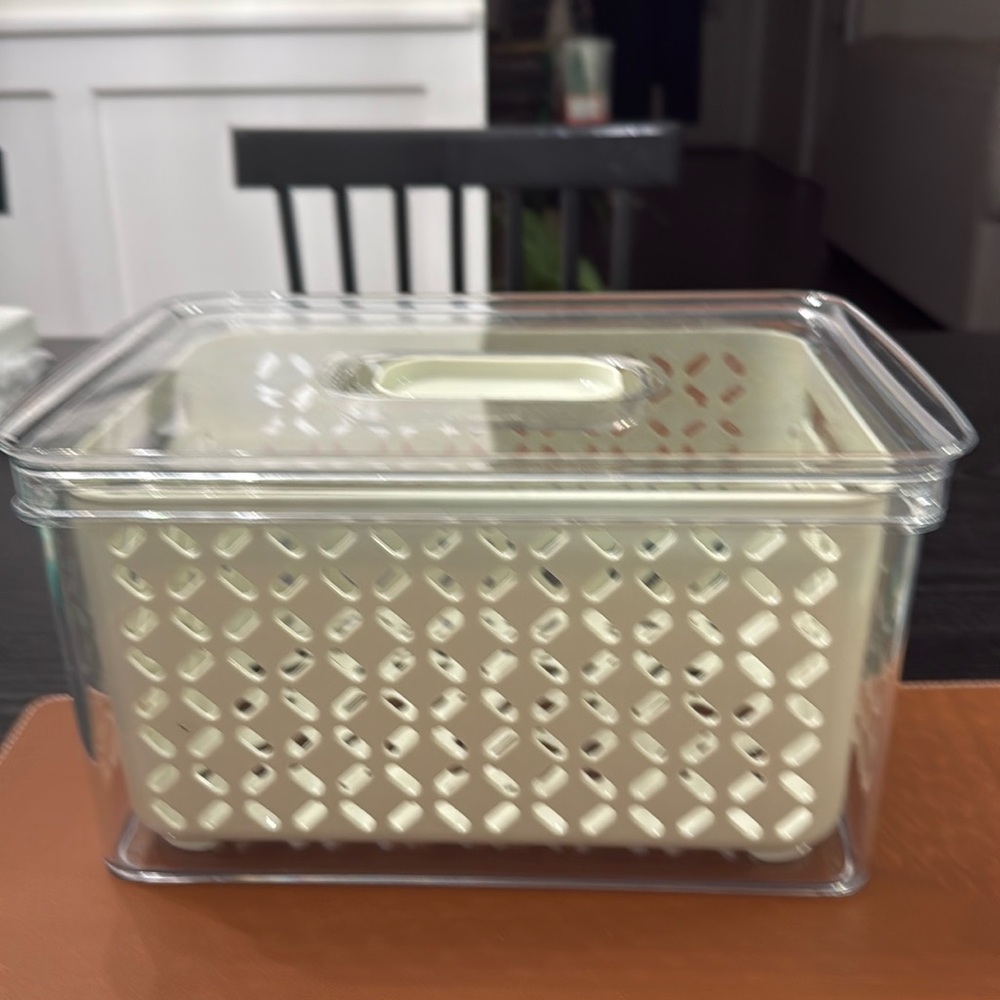 Martha Stewart stay fresh containers. Keep your fruits and vegetable fresh